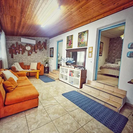Holiday home Mamas Summer House *