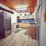 Mamas Summer House