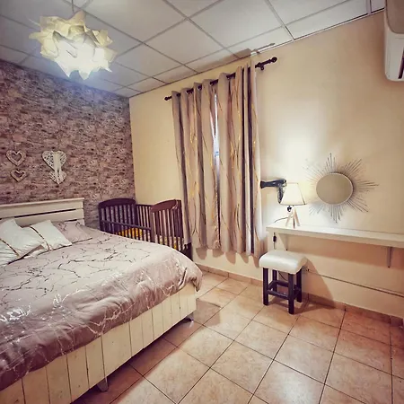 Mamas Summer House *